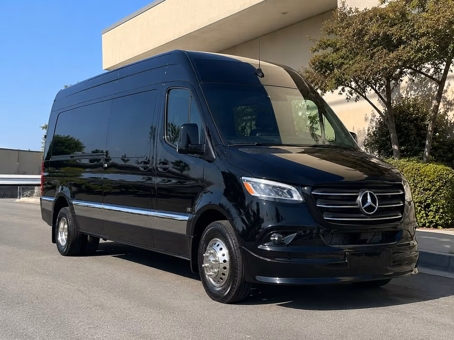 tacoma airport transfer shuttle bus services